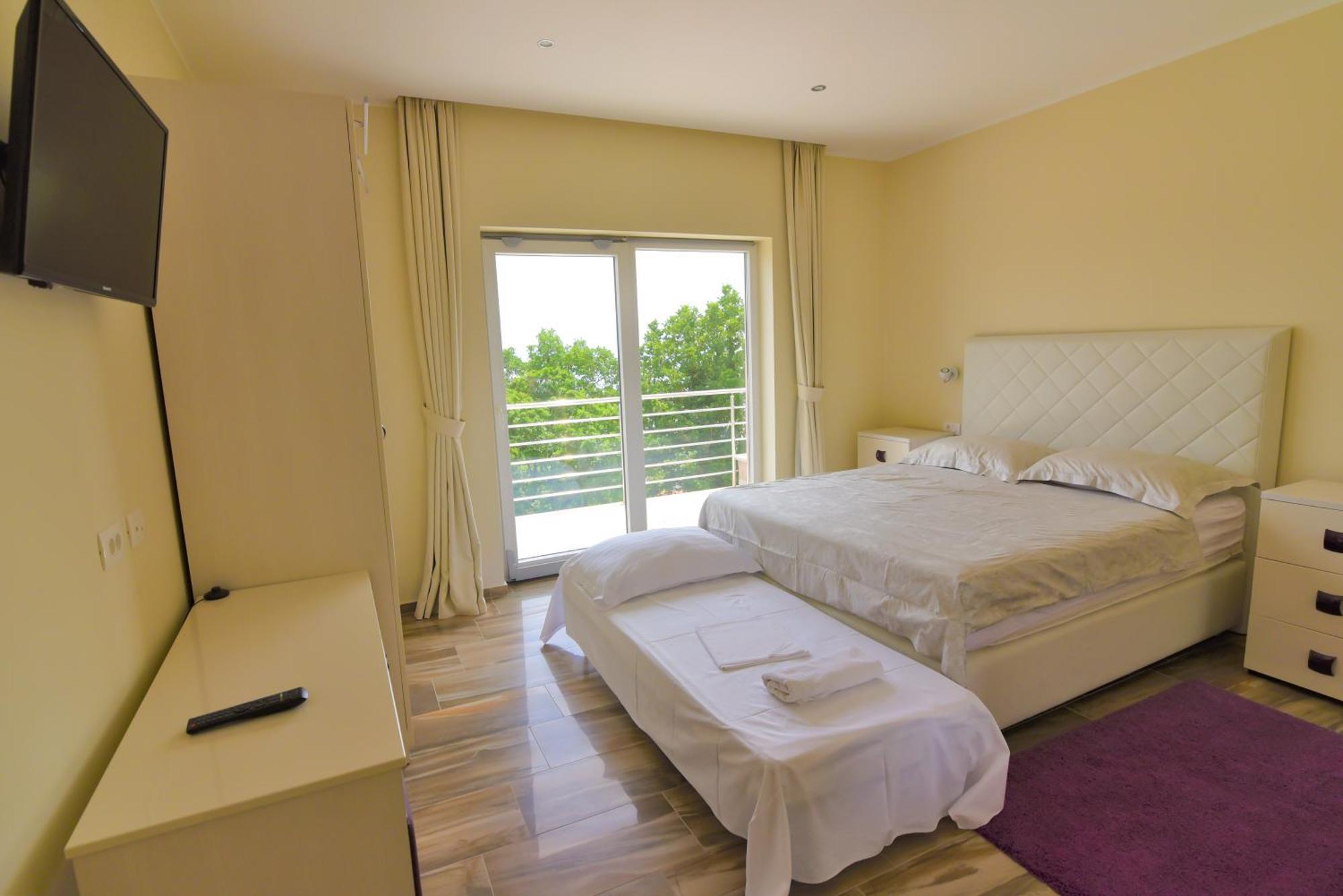 Guest House Manuela Opatija Bagian luar foto