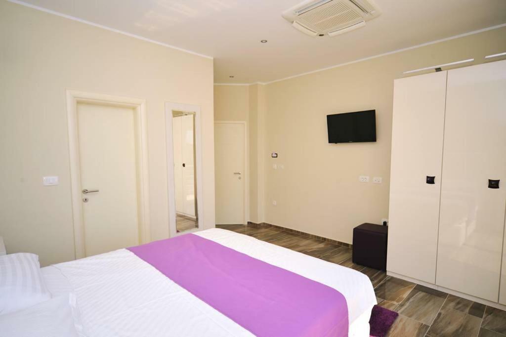 Guest House Manuela Opatija Bagian luar foto